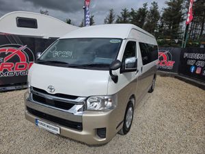 2025 Toyota Hiace 2.7 Petrol Automatic 10 Seater - Image 2
