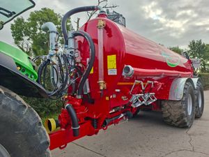 Slurrykat 4000 gallon tanker - Image 2