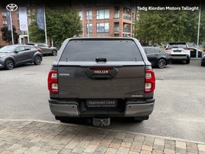 Toyota Hilux HILUX 2.8 INVINCIBLE AUTO - Image 4