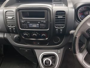 Nissan NV300 LWB 120 XE - Image 4