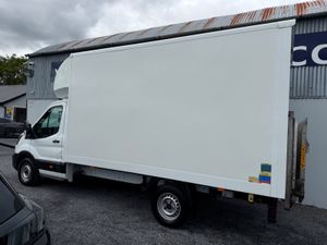 2022 - 221 FORD TRANSIT  LUTON BOX & TAIL LIFT - Image 3