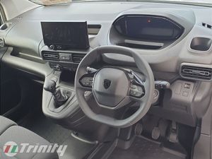 Peugeot Partner ** PARTNER PROFESSIONAL PREMIUM ** - Image 2