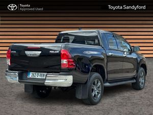Toyota Hilux 2.8 MHEV SR5 AUTO - Image 2