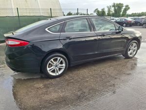2019 Ford Mondeo  Zetec  150bhp  2.0 Diesel - Image 3