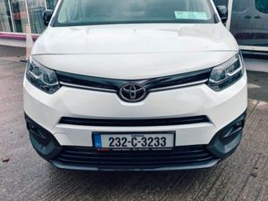 Toyota Proace City GX FSH Incl VAT - Image 2