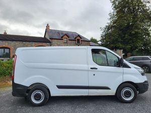 Ford Custom van - Image 3
