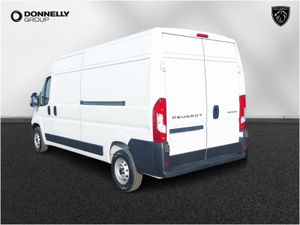 Peugeot Boxer 2.2 BlueHDi 140 H2 Van Professional - Image 2