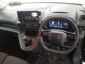 Citroen Berlingo BlueHDi 100 MWB 3 seats S&S Plus - Image 4