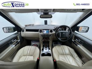 Land Rover Discovery 3.0 Diesel, Automatic - Image 2