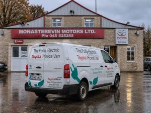 Toyota Proace EV GL 75KWH LWB 3DR AUTO - FULLY ELE - Image 3
