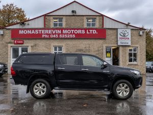 Toyota Hilux DOUBLE CAB SR5 AUTO 4DR - Image 3