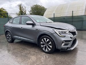 2022 Renault ARKANA E-TECH Hybrid Auto - Image 3