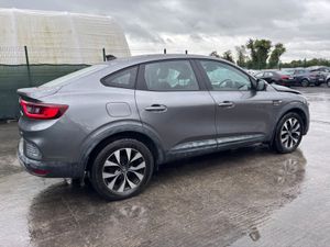 2022 Renault ARKANA E-TECH Hybrid Auto - Image 4