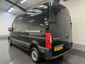 2025 Ford Transit Custom Panel Van - Image 4