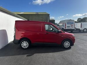 Ford Transit Courier 2024 - Image 4