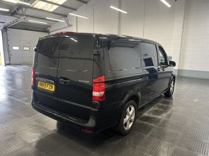 2020 Mercedes-Benz Vito Panel Van - Image 3
