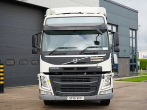 2016 VOLVO FM 450 6X2 GLOBETROTTER WITH HYDRUALICS - Image 2