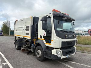 Volvo Scarab Sweeper - Image 3