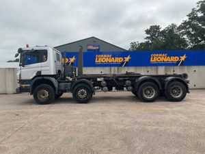2007 (07) SCANIA P380 8x4 Hookloader - Image 2