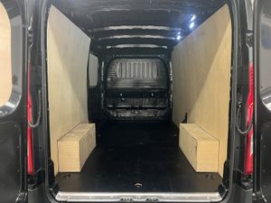 2023 Maxus Deliver 9 Panel Van - Image 2