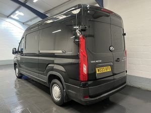 2023 Maxus Deliver 9 Panel Van - Image 4