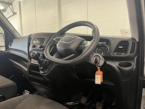 2023 Iveco Daily Dropside Van - Image 3