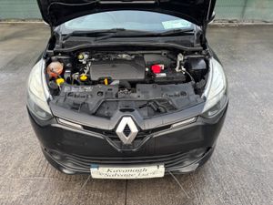 141 Renault Clio Light Damage Drive Home - Image 4