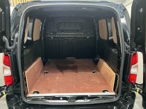 2023 Peugeot Partner Panel Van - Image 2