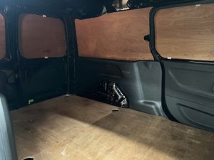 2023 Vauxhall Combo Panel Van - Image 4
