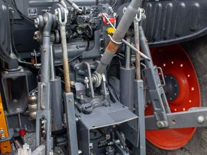 Demo Kubota M6-141U - Image 4