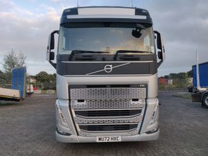 2022 (72) Volvo FH4 500 Globetrotter XL 6X2 T/Unit - Image 2