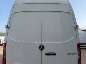 Mercedes-Benz Sprinter 2022 - Image 4