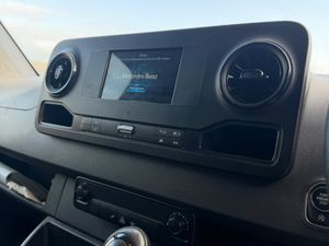 Mercedes-Benz Sprinter 2022 - Image 3