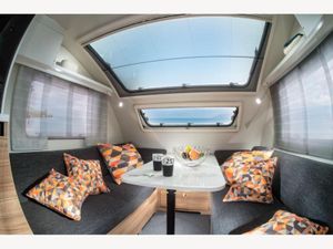 NEW ADRIA ACTION 361 - Image 4