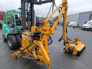 Bomford Kestrel Hedgecutter - Image 3
