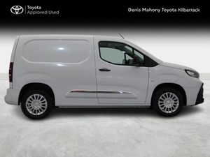 Toyota Proace City 130HP SWB A/T INC VAT - Image 3