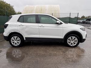 211 VW T-Cross  Light panel damage - Image 4