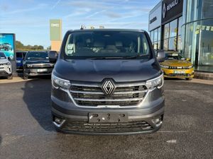 Renault Trafic AUTO 9SPEED EXTRA 170BHP - Image 2