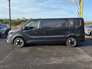 Renault Trafic AUTO 9SPEED EXTRA 170BHP - Image 4