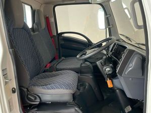2023 Isuzu Grafter Tipper Van - Image 4