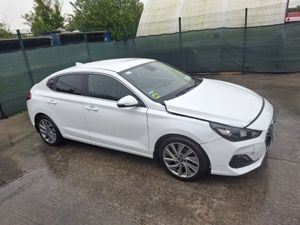 201 Hyundai i30 Fastback - Image 2