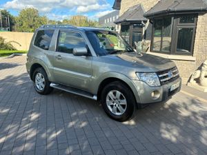 2007 Mitsubishi Pajero Swb tax+doe - Image 2