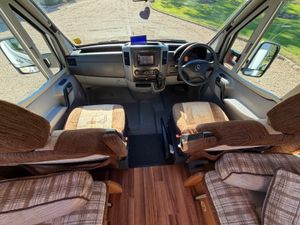 2010 AUTOSLEEPER DEVON LOW PROFILE AUTO R.H.D - Image 3