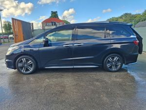 2017 Honda Odyssey Hybrid  Automatic  7 seater - Image 2