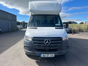 Mercedes-Benz Sprinter Luton body - Image 4