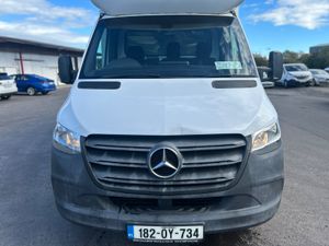 Mercedes-Benz Sprinter Luton body - Image 2