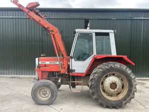 1985 Massey Ferguson 690 with Loader - Image 2