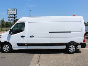 2023 Renault Master LM35 Business+ - Image 4