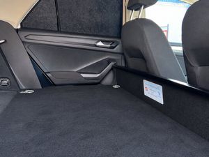 2023 Volkswagen T-Roc Commercial - Image 4