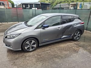 201 Nissan Leaf  Premium  40kwh  Automatic - Image 2